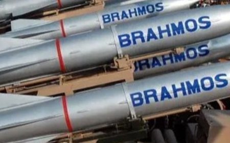 सेना 800km रेंज वाली ब्रह्मोस क्रूज-मिसाइल खरीदेगी:अभी 450km तक निशाना साधने वाली मिसाइल मौजूद, ऑपरेशन सिंदूर में इस्तेमाल हुआ था