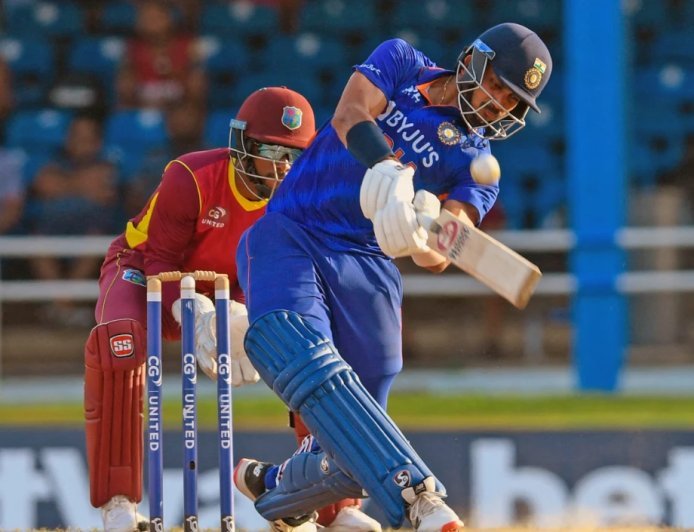 T20 World Cup: Bumrah का 'ब्रह्मास्त्र' बनाम Holder का अनुभव, कौन जीतेगा ये Quarter Final?