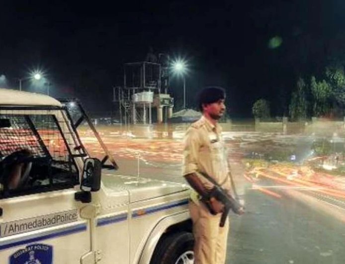 होली और रमजान से पहले एक्शन में अहमदाबाद पुलिस,  पूर्वी इलाकों में रातभर पेट्रोलिंग