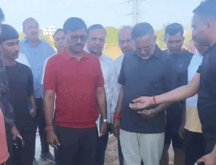 'कोटा में सिंथेटिक ट्रैक के आउटर की मिट्टी बदलें':ऊर्जा मंत्री ने मिट्टी की गुणवत्ता पर नाराजगी, ग्राउंड का रखरखाव ठीक से करने के निर्देश दिए