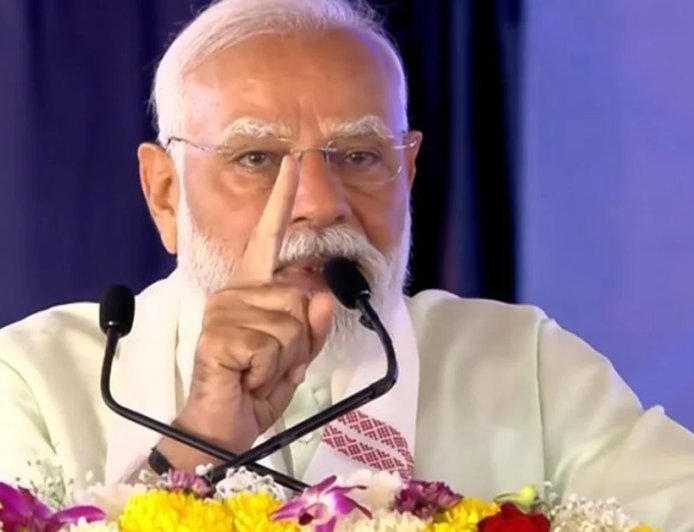 LPG को लेकर PM मोदी ने कहा- कुछ लोग पैदा कर रहे हैं डर का माहौल?  कालाबाजारी करने वालों पर होगी कार्रवाई