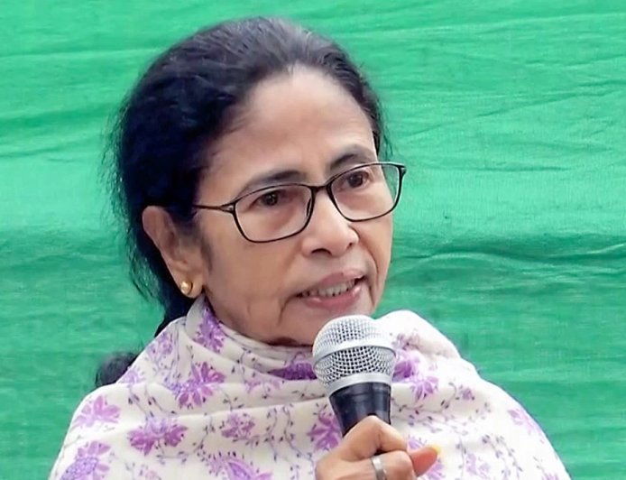 ममता की जिद के कारण अंधियारे की तरफ पश्चिम बंगाल