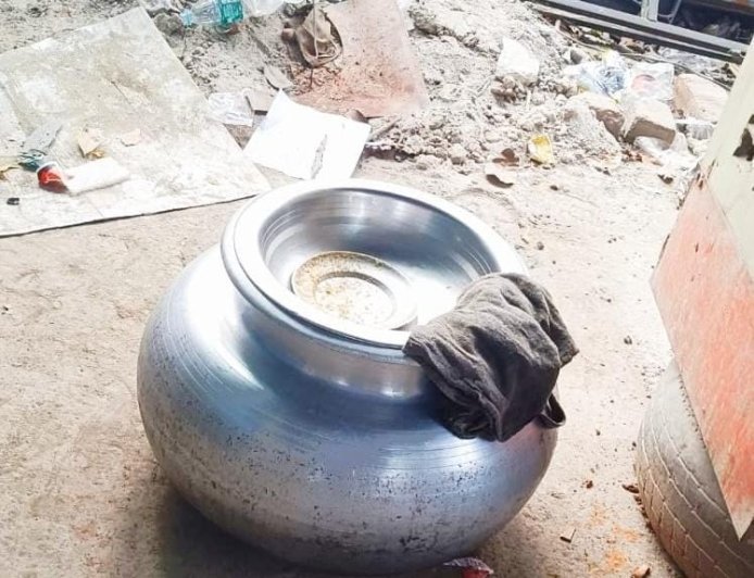 मंगलवार को नॉनवेज परोसने पर सामान जब्त