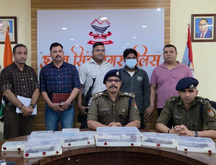 रुद्रपुर का प्रमुख असलाह सप्लायर बंटी कोली मोदी मैदान के पास पुलिस मुठभेड़ में गिरफ्तार