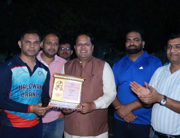 रुद्रपुर में CA’s XI और SGST XI के बीच रोमांचक मैत्री क्रिकेट मैच आयोजित:*