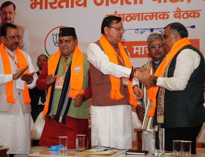 विस मे सरकार की घेरेबंदी नही कांग्रेस हुई बेनकाब, जनता पूछेगी सवाल: विनोद चमोली