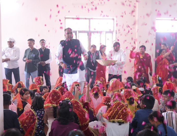 नवरात्रि के पावन अवसर पर आस्था, सेवा और सामाजिक समरसता का भव्य संगम देखने को मिला।