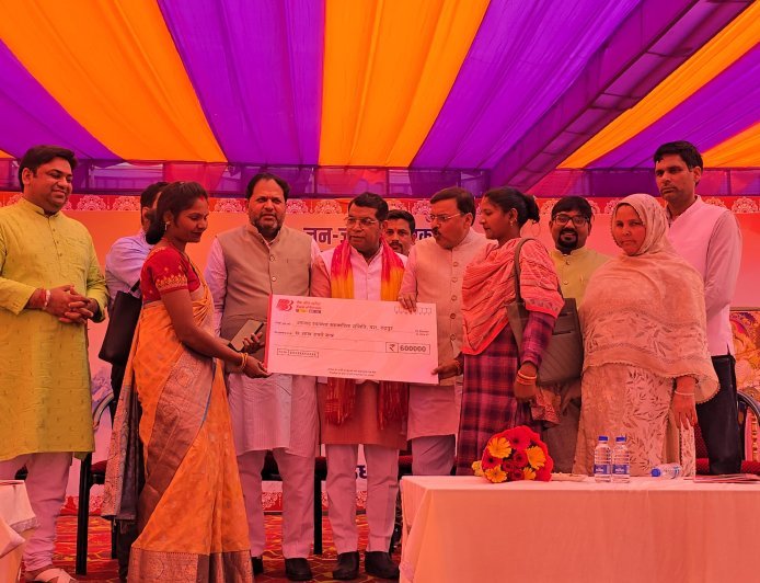 उत्तराखंड सरकार के चार वर्ष पूरे होने पर रुद्रपुर मेडिकल कॉलेज परिसर में आयोजित हुआ कार्यक्रम 4 साल बेमिसाल