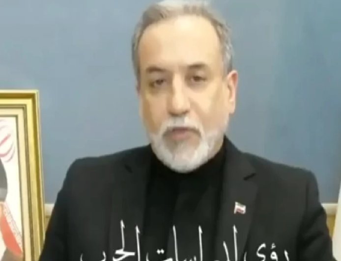 Donald Trump के अल्टीमेटम पर भड़का Iran, कहा- America से बातचीत का चैप्टर क्लोज