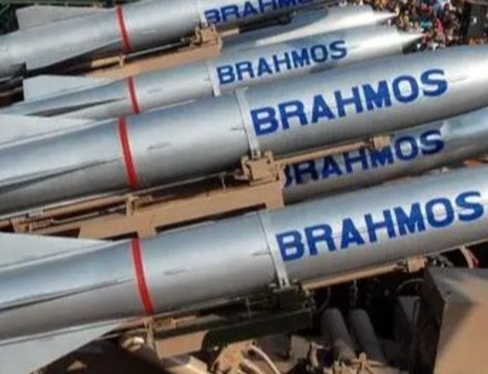 सेना 800km रेंज वाली ब्रह्मोस क्रूज-मिसाइल खरीदेगी:अभी 450km तक निशाना साधने वाली मिसाइल मौजूद, ऑपरेशन सिंदूर में इस्तेमाल हुआ था