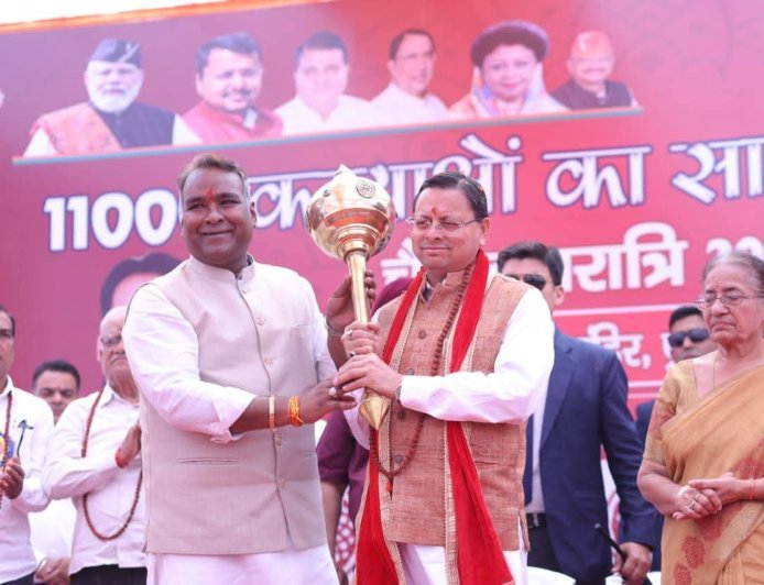 महानगर के अध्यक्ष सिद्धार्थ उमेश अग्रवाल ने चैत्र नवरात्रि में भक्ति शक्ति एवं आत्मा विश्वास की नौ दिवसीय यात्रा*