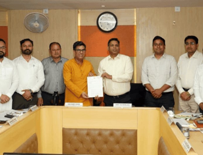 न्यूयॉर्क मॉडल पर चंडीगढ़ में स्काई-गार्डन योजना:पेड़ों के बीच एलीवेटेड वॉकवे, AI तकनीक से होगी हरियाली की सुरक्षा