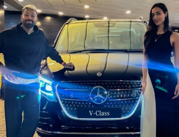 Captain Hardik Pandya का बड़ा दिल, गर्लफ्रेंड Mahieka Sharma को गिफ्ट की 1.7 करोड़ की लग्जरी कार