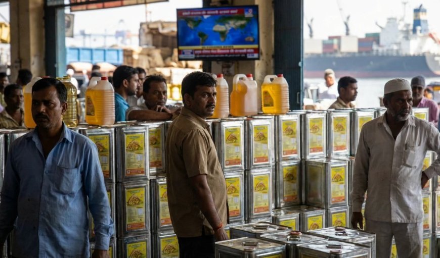 West Asia में टेंशन का असर, Iran पर हमले के बाद भारत में खाने का तेल हुआ रिकॉर्ड महंगा।