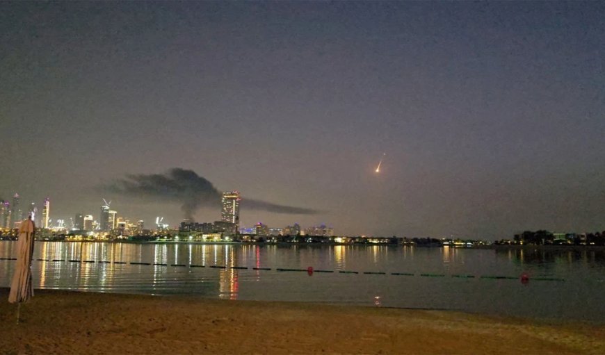 Gulf में जंग का साया! Dubai, Abu Dhabi की सभी Flights रद्द, Amazon के डेटा सेंटर तबाह