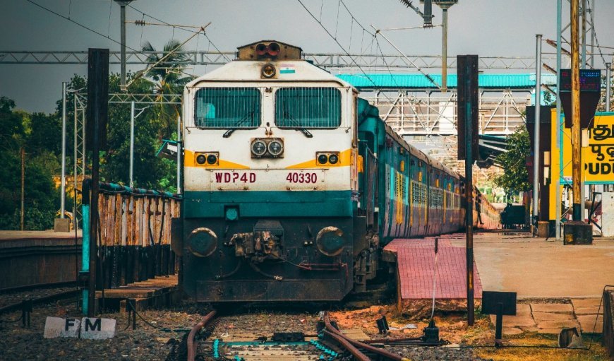 RRB Group D भर्ती: 22,000 से ज्यादा पदों के लिए कल Last Date, 10वीं पास हैं तो मौका न गंवाएं