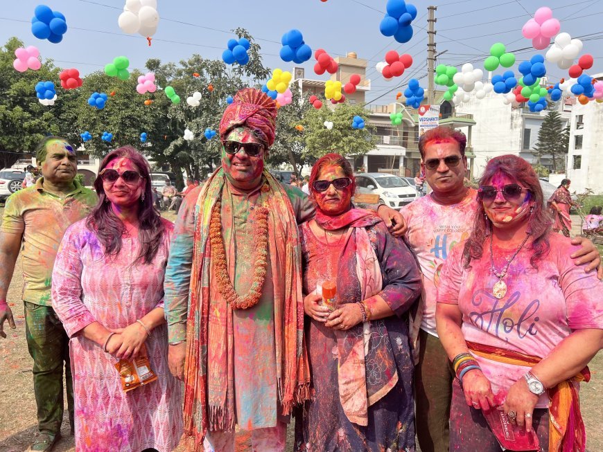 होली मिलन कार्यक्रम में विकास शर्मा के निवास पर उमड़ा जनसैलाब