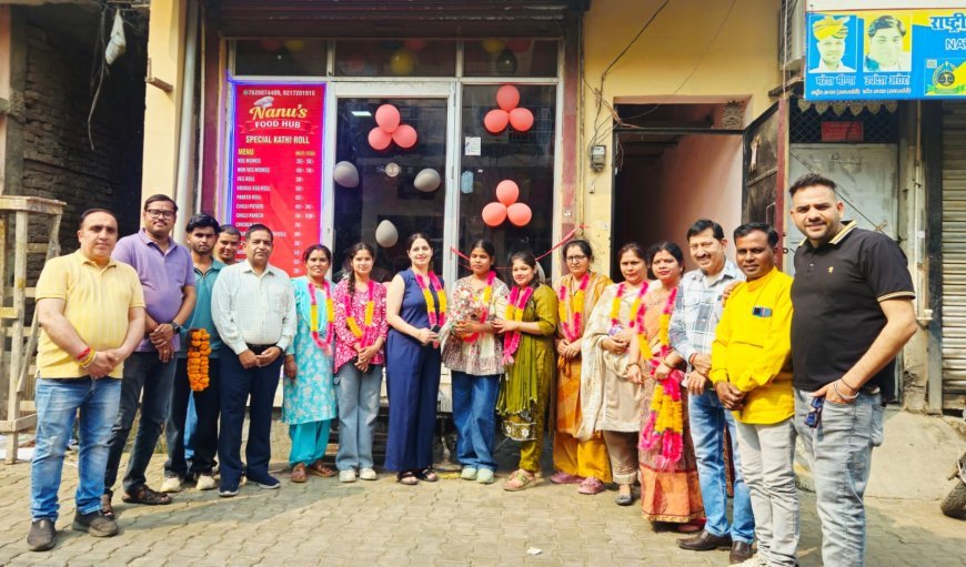 अंतर्राष्ट्रीय महिला दिवस पर रुद्रपुर व्यापार मंडल ने महिलाओं को फूल माला पहनकर सम्मानित किया।*