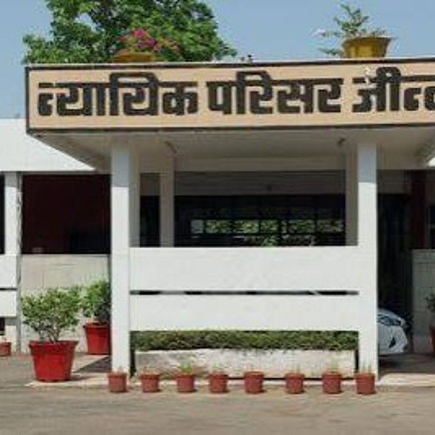 जींद में डीईईओ-क्लर्क को चार साल की कैद:35-35 हजार रुपए जुर्माने भी लगाया; स्कूल संचालक से मांगी थी 5 लाख की रिश्वत