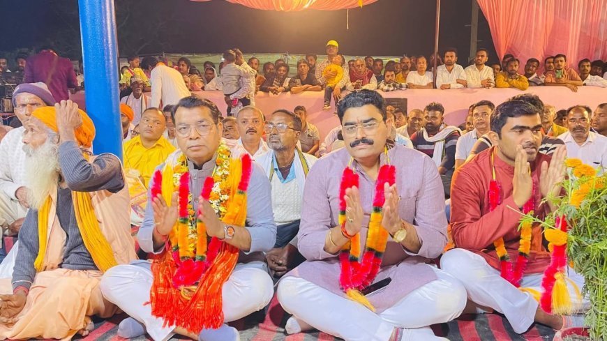 मुकरन्दपुर अखण्ड नाम सकीर्तन मे शामिल हुए विधायक शिव अरोरा ने हरि नाम का श्रवण कर समस्त क्षेत्रवासियो के सुख समृद्धि की कामना*