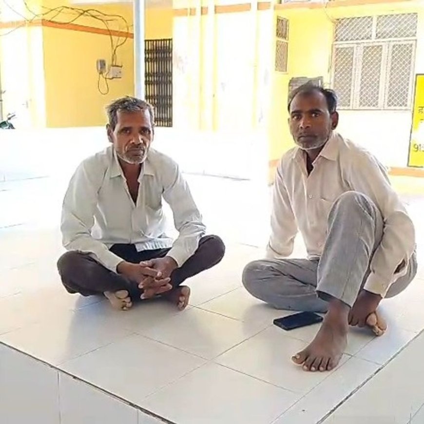 किसान की संदिग्ध परिस्थितियों में मौत:उन्नाव के बीकामऊ गांव में नीम के पेड़ से लटका मिला शव, पुलिस जांच में जुटी