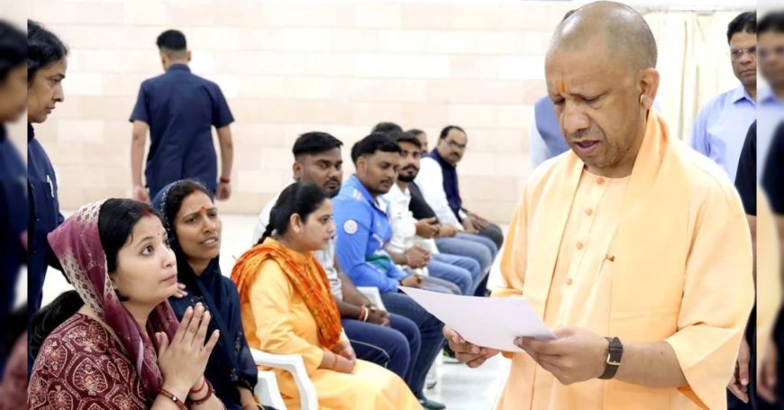 मंदिर पर कब्जा, गांव की सड़क खराब, CM योगी से लगाई पीड़ितों ने गुहार