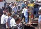 महाराष्ट्र के ठाणे में सड़क हादसा, 11 की मौत:मृतकों में 3 महिलाएं, 2 की हालत गंभीर; वैन से टकराया सीमेंट मिक्सर ट्रक