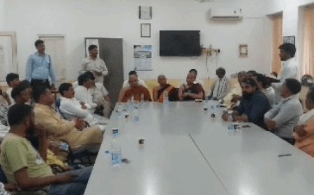 महिला कर्मचारियों से पीरियड्स के सबूत मांगने का मामला:रोहतक MDU में हुई पंचायत, कमेटी बनाकर न्याय की लगाएंगे गुहार, आंदोलन की तय होगी रूपरेखा