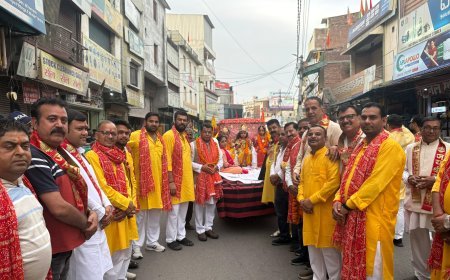 हनुमान जन्मोत्सव की पूर्व संध्या पर आयोजित  शोभायात्रा मे शामिल हुऐ विधायक शिव अरोरा*