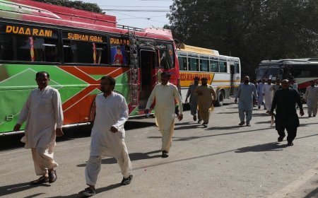 Pakistan Economic Crisis: पेट्रोल-डीजल के दाम बढ़े, सफर हुआ महंगा, अब जनता की जेब पर डाका