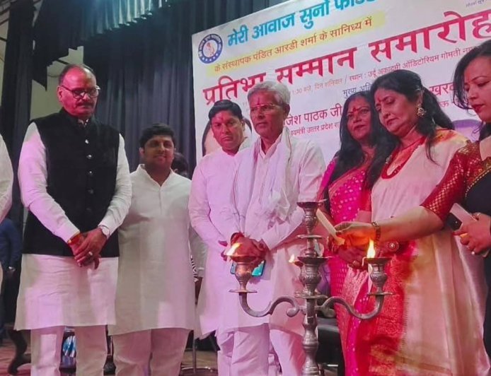 लखनऊ,दौ सौ इक्यावन विभूतियां लखनऊ गौरव रत्न सम्मान से अलंकृत:डॉ.रेनूशरण