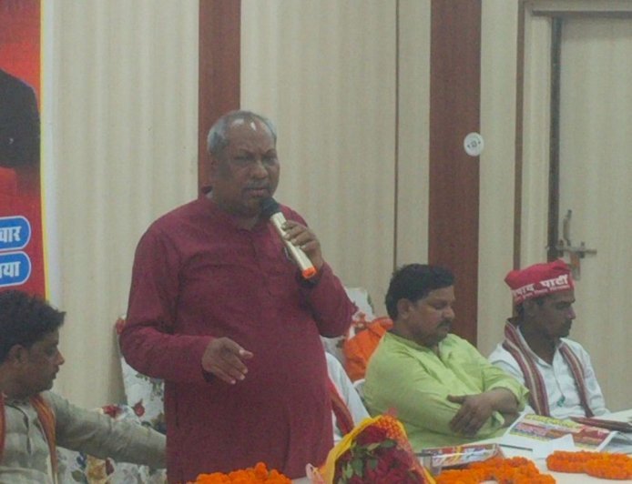 कम वोट वाले मुख्यमंत्री बन सकते हैं, हम तो 18%:ओपी राजभर पर संजय निषाद बोले- क्या-क्या बयान देते हैं फिर क्या हो जाते हैं