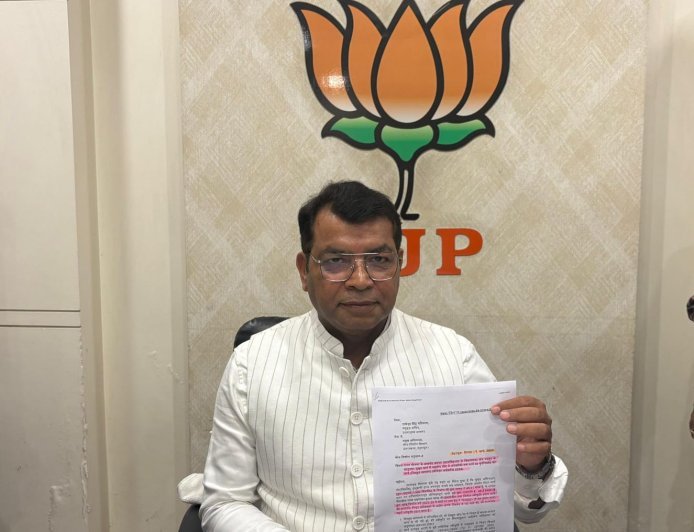 विधायक शिव अरोरा ने रुद्रपुरवासियो को दी 3.83 करोड़ की लागत से 9 किलोमीटर सड़को की सौगात! जिसमे बहुचर्चित  भूरारानी - शांति बिहार- छतरपुर सड़क की बदलेगी सूरत*