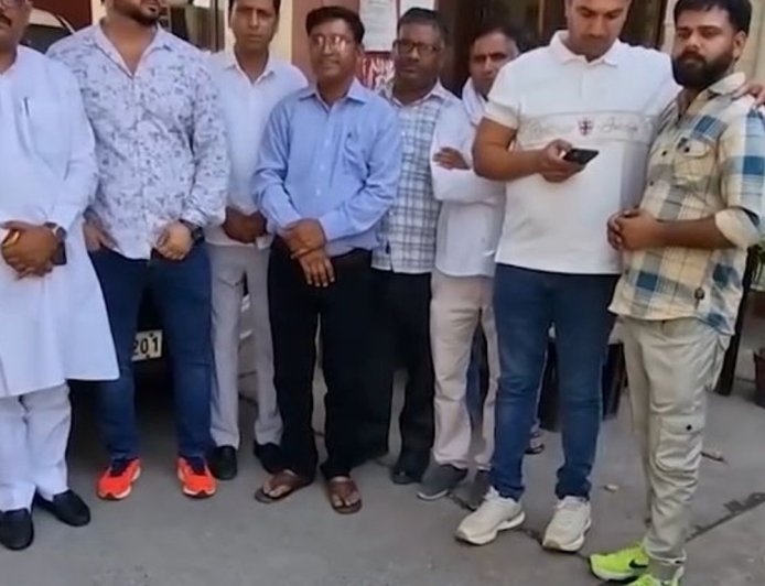 करनाल के सूरज हत्याकांड के बाद शांति कमेटी गठित:समाज के लोगों को बैठाकर समझाया, चार घंटे चली बैठक, बनी आपसी सहमति