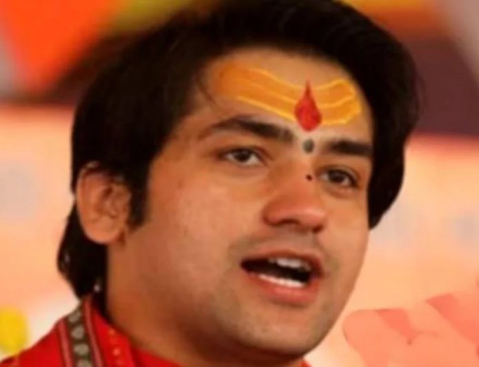 नागपुर में धीरेंद्र शास्त्री का बड़ा बयान,बोले- 4 बच्चे पैदा करो, एक RSS को दो