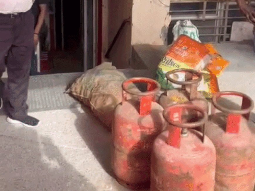 हलवाई की दुकानों पर खाद्य-आपूर्ति विभाग की छापेमारी:रोहतक में 48 घरेलू गैस सिलेंडर जब्त किए, अधिकारी बोले- जारी रहेगी कार्रवाई