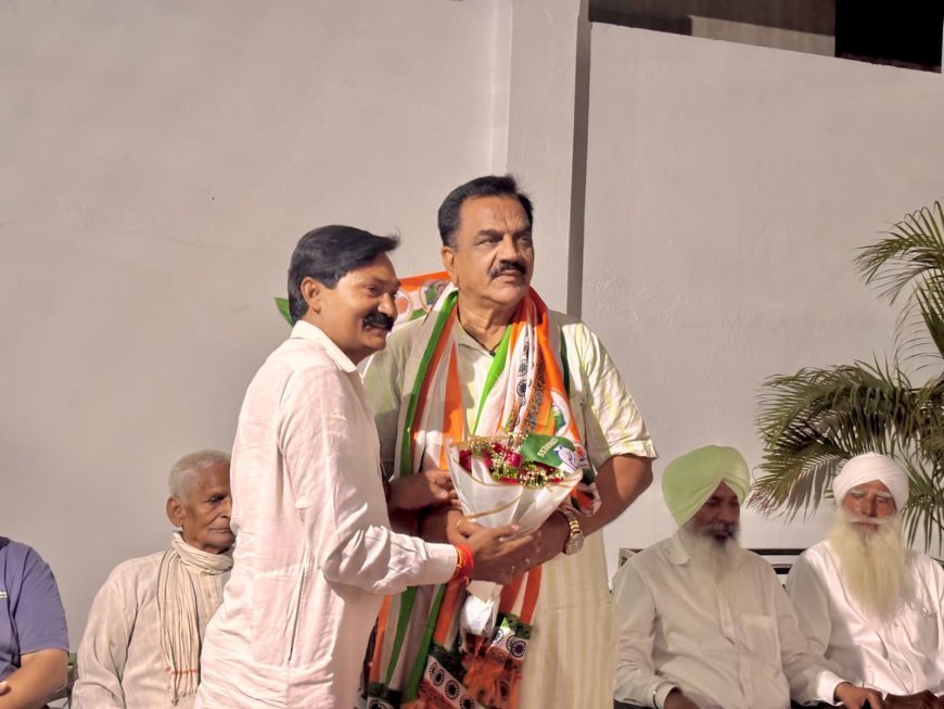 रूद्रपुर। कांग्रेस में शामिल होने के बाद पहली बार ग्राम सभा कीरतपुर कोलड़ा पहुंचे पूर्व विधायक राजकुमार ठुकराल का कार्यकर्ताओं ने अभूतपूर्व स्वागत किया।*