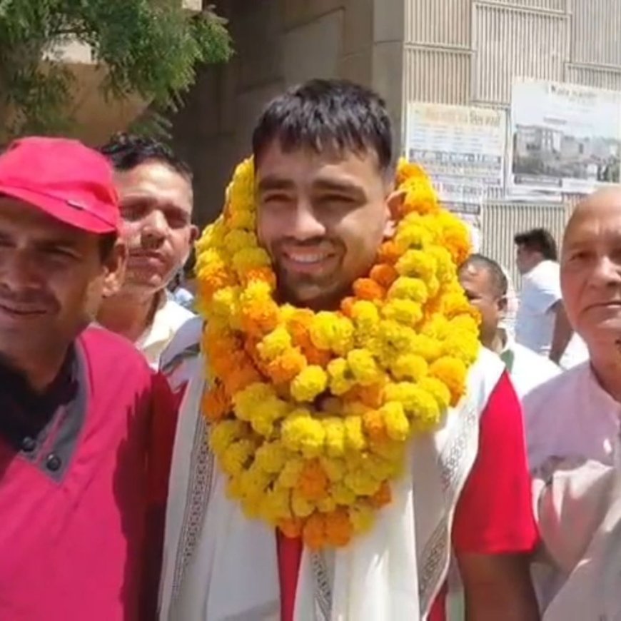 लोकेश चौहान ने एशियन बॉक्सिंग चैंपियनशिप में जीता ब्रॉन्ज:फरीदाबाद के खिलाड़ी ने मंगोलिया में लहराया परचम, राज्य मंत्री ने किया सम्मानित