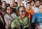 रेवाड़ी-धारूहेड़ा चुनाव में विपक्ष का होगा बंगाल वाला हाल:आरती बोलीं- धारूहेड़ा आने वाला गंदा पानी रोकने तक लड़ाई जारी रहेगी, सेल्फी ली