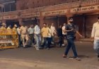 जयपुर में देर रात सड़कों पर उतरे 2500 सफाई कर्मचारी:कलेक्टर-नगर निगम कमिश्नर ने चलाया सफाई अभियान; परकोटे की तंग गलियों में चला ऑपरेशन क्लीन स्वीप