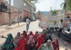 जोधपुर में पानी की समस्या को लेकर महिलाओं का प्रदर्शन:जलदाय विभाग के खिलाफ जताई नाराजगी; टैंकर से आपूर्ति का मिला आश्वासन
