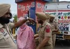 चंडीगढ़-अंबाला हाईवे पर शराब तस्करी का भंडाफोड़:ट्रक से 100 पेटी बरामद, एक गिरफ्तार, दिल्ली में सप्लाई करने जा रहा था आरोपी