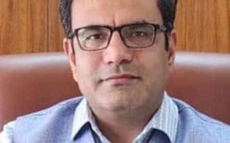 हांसी में घर घर जनगणना शुरू, लापरवाही पर कार्रवाई:980 ब्लाकों में बांटकर लगाए 1260 कर्मचारी, 5 प्रगणकों को कारण बताओ नोटिस