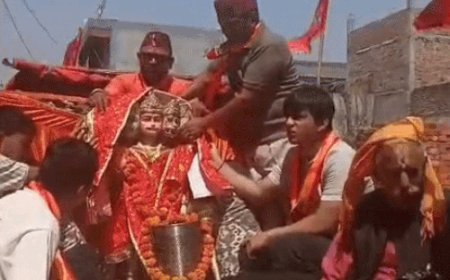 उत्तराखंड की गढ़वाल सभा ने की मूर्ति स्थापना:रोहतक शहर में निकाली कलश यात्रा, भजन मंडली ने दिखाई संस्कृति की झलक