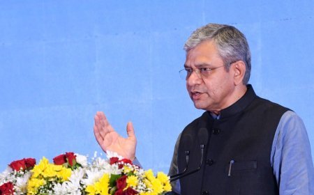 IT Industry में बड़े बदलाव का संकेत, Ashwini Vaishnaw बोले- AI Jobs में 20% की ग्रोथ