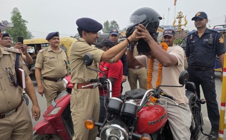 एसएसपी ऊधम सिंह नगर के नेतृत्व में पुलिस ने निकाली विशाल यातायात जागरूकता रैली