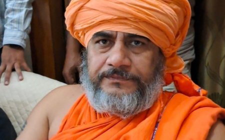 घरौंडा में पंडित प्रदीप मिश्रा की कथा कैंसिल:टेंट ऑपरेटर आयोजकों के बीच विवाद, हंगामा, आयोजक बोले- वापस होंगे दान-दाताओं के पैसे