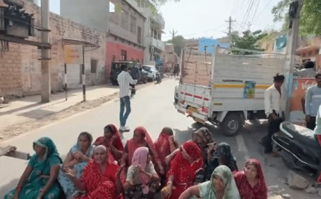 जोधपुर में पानी की समस्या को लेकर महिलाओं का प्रदर्शन:जलदाय विभाग के खिलाफ जताई नाराजगी; टैंकर से आपूर्ति का मिला आश्वासन
