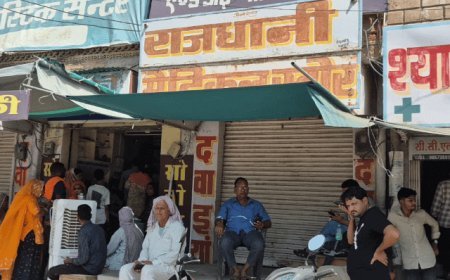 ऑनलाइन दवा बिक्री के विरोध में दवा बाजार ठप:केमिस्टों ने दी अनिश्चितकालीन हड़ताल की चेतावनी,​ नकली और नशीली दवाओं के नेटवर्क पर रोक लगाने की मांग