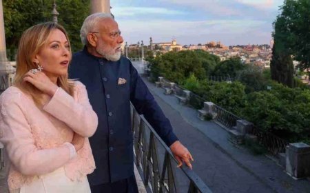 मेलोनी संग डिनर के बाद दुनिया के अजूबे 'कोलोसियम' पहुंचे पीएम मोदी, तस्वीरें सोशल मीडिया पर हुईं वायरल